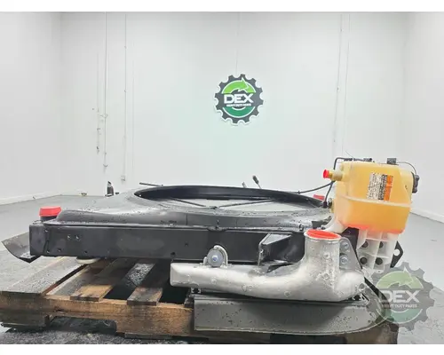 VOLVO VNL860 Radiator