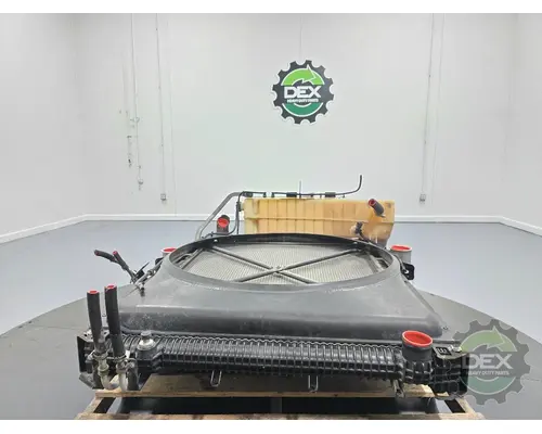 VOLVO VNL860 Radiator