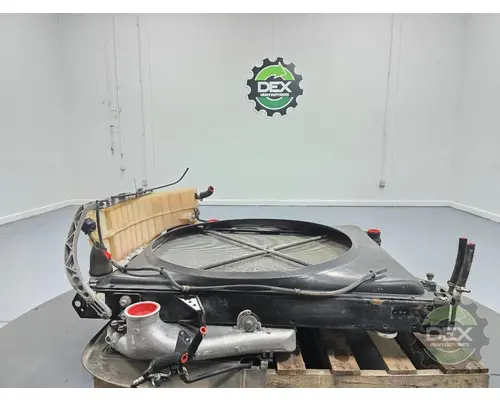 VOLVO VNL860 Radiator