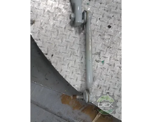 VOLVO VNL860 Roll Bar