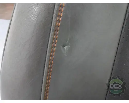 VOLVO VNL860 Seat, Front