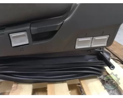 VOLVO VNL860 Seat, Front