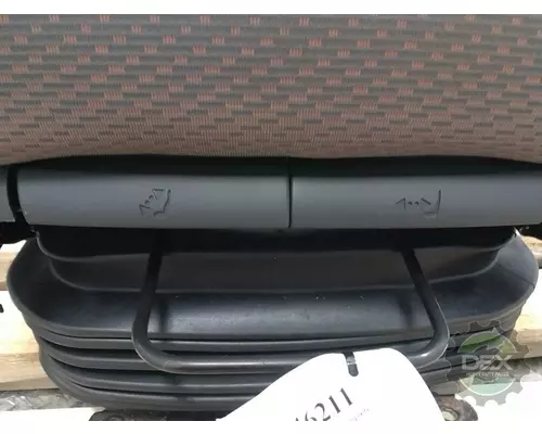 VOLVO VNL860 Seat, Front
