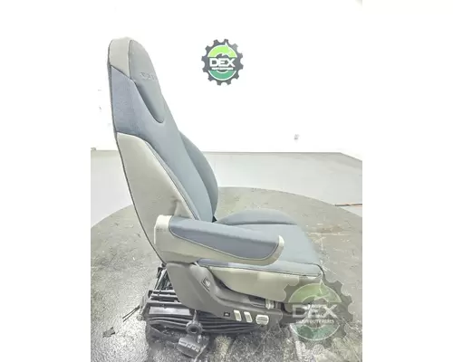 VOLVO VNL860 Seat, Front