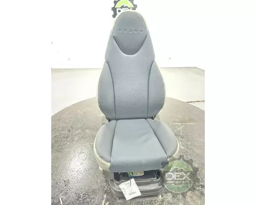 VOLVO VNL860 Seat, Front
