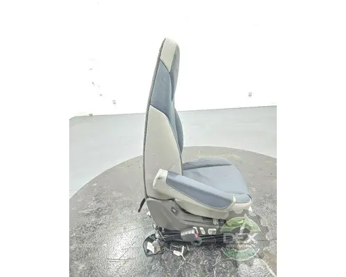 VOLVO VNL860 Seat, Front