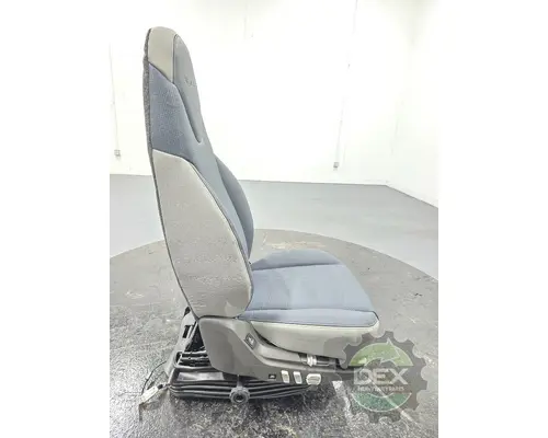 VOLVO VNL860 Seat, Front