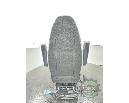 VOLVO VNL860 Seat, Front