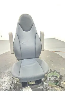 VOLVO VNL860 Seat, Front