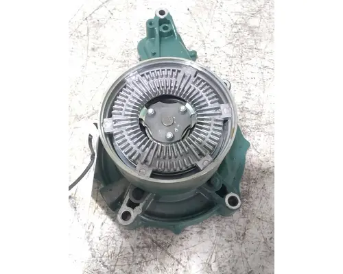 VOLVO VNL860 Water Pump
