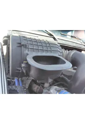 VOLVO VNL AIR CLEANER