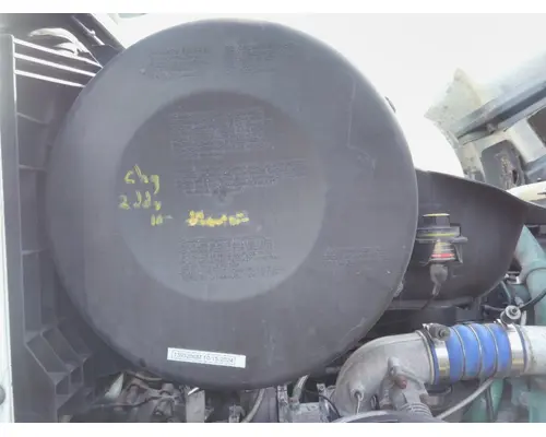 VOLVO VNL AIR CLEANER