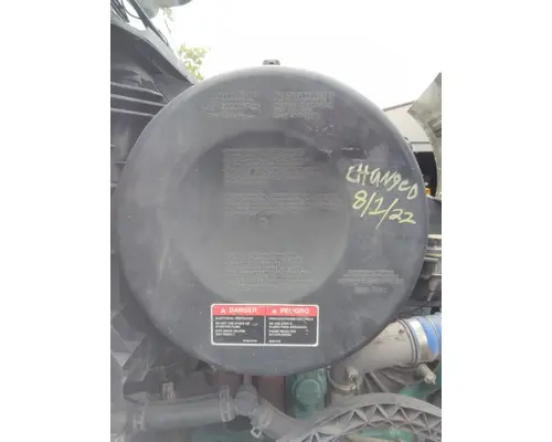 VOLVO VNL AIR CLEANER