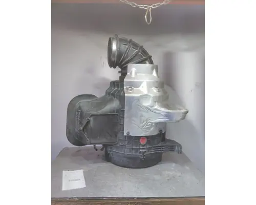 VOLVO VNL AIR CLEANER