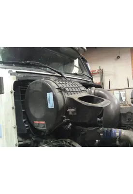 VOLVO VNL AIR CLEANER