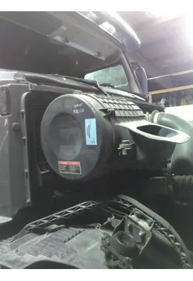 VOLVO VNL AIR CLEANER