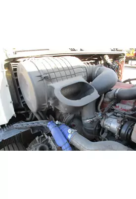 VOLVO VNL AIR CLEANER