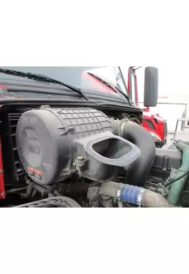 VOLVO VNL AIR CLEANER