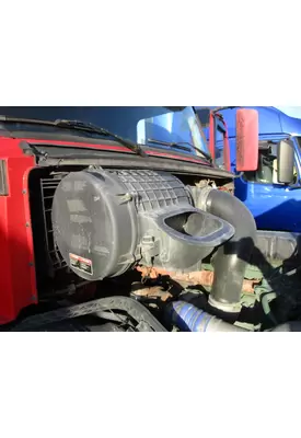 VOLVO VNL AIR CLEANER