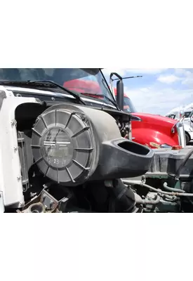 VOLVO VNL AIR CLEANER