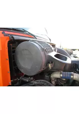 VOLVO VNL AIR CLEANER