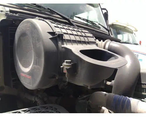 VOLVO VNL AIR CLEANER