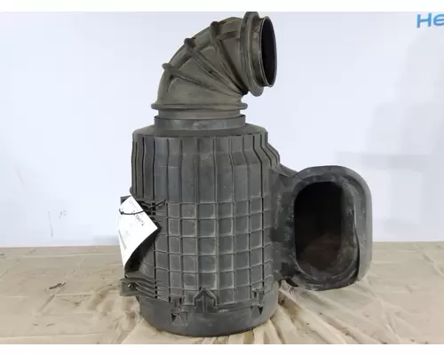 VOLVO VNL AIR CLEANER