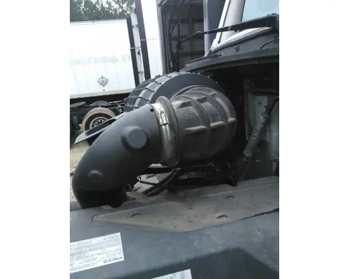 VOLVO VNL AIR CLEANER