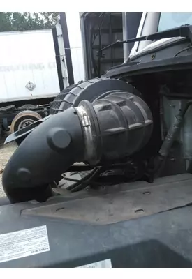 VOLVO VNL AIR CLEANER