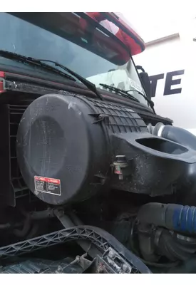 VOLVO VNL AIR CLEANER