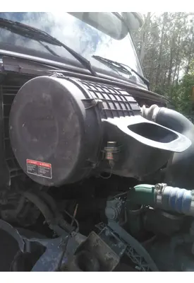 VOLVO VNL AIR CLEANER