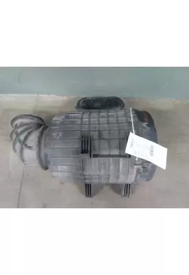 VOLVO VNL AIR CLEANER