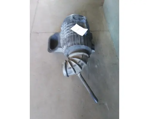 VOLVO VNL AIR CLEANER