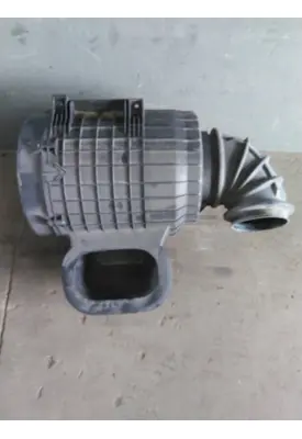 VOLVO VNL AIR CLEANER