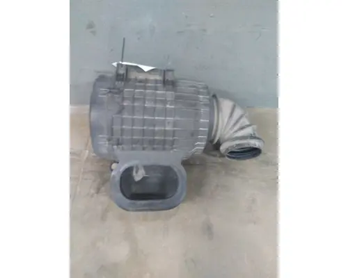 VOLVO VNL AIR CLEANER