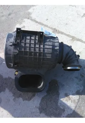 VOLVO VNL AIR CLEANER