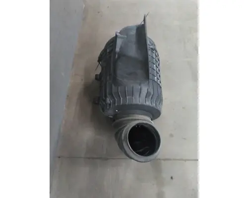 VOLVO VNL AIR CLEANER