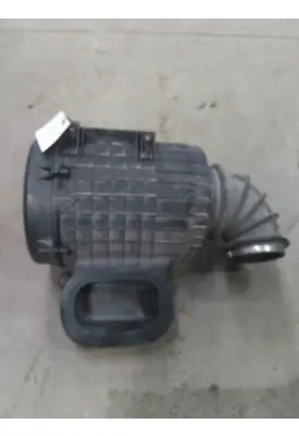 VOLVO VNL AIR CLEANER