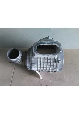 VOLVO VNL AIR CLEANER