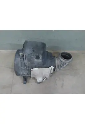 VOLVO VNL AIR CLEANER