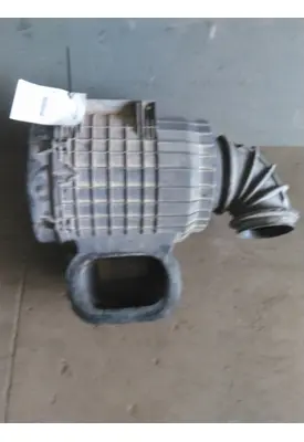 VOLVO VNL AIR CLEANER