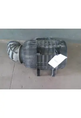 VOLVO VNL AIR CLEANER