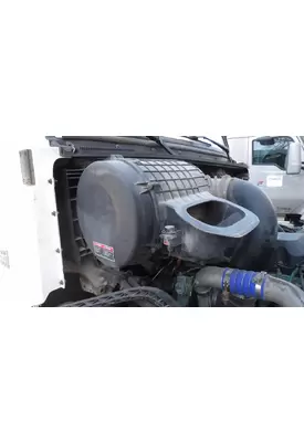 VOLVO VNL AIR CLEANER