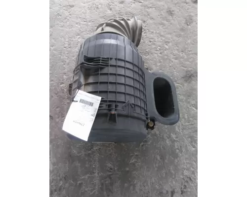 VOLVO VNL AIR CLEANER