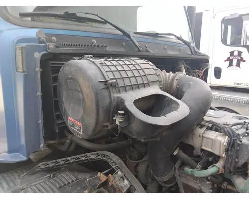 VOLVO VNL AIR CLEANER