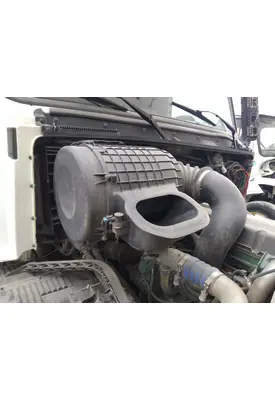VOLVO VNL AIR CLEANER