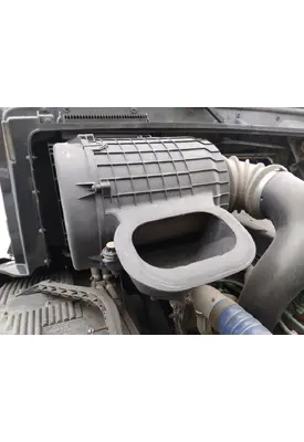 VOLVO VNL AIR CLEANER