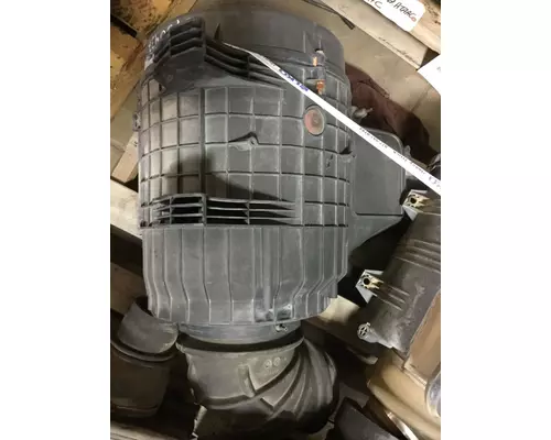 VOLVO VNL AIR CLEANER