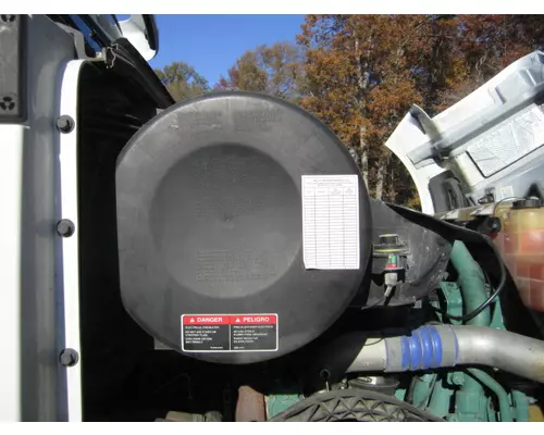 VOLVO VNL AIR CLEANER