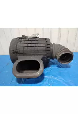 VOLVO VNL AIR CLEANER